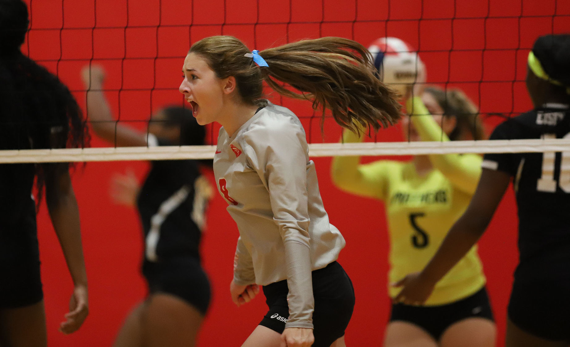 Eisenhower vs LSA volleyball 11 8.27.18.jpg